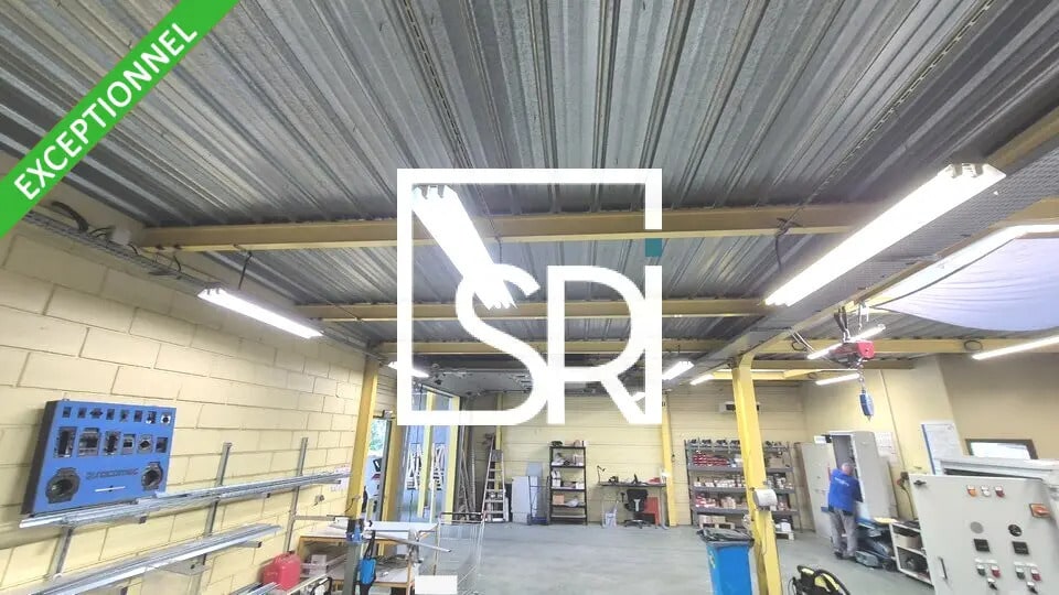 Industrial in Riom for sale - Building Photo - Image 2 of 12