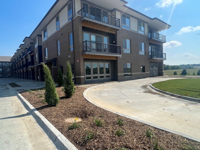 7565 S 146th St, Omaha, NE for sale - Building Photo - Image 1 of 1