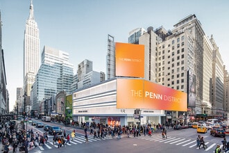 435 Seventh Ave, New York, NY for lease Building Photo- Image 2 of 3