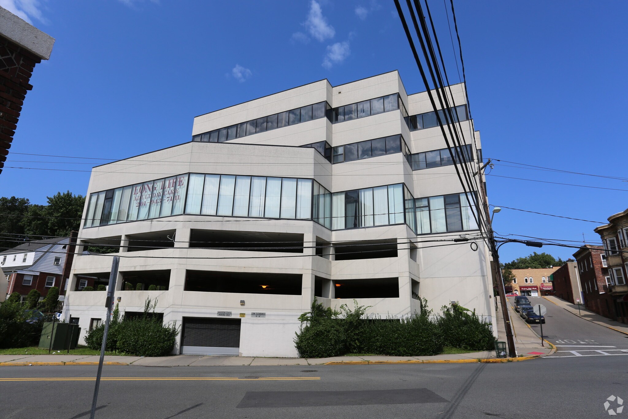 596 Anderson Ave, Cliffside Park, NJ for lease Primary Photo- Image 1 of 11