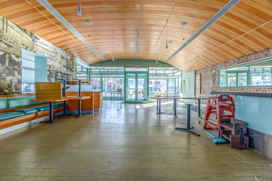1475-1477 First Ave, New York, NY for lease - Interior Photo - Image 3 of 10