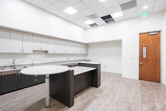 915 W Imperial Hwy, Brea, CA for lease Interior Photo- Image 2 of 4