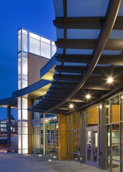 450 S Kitsap Blvd, Port Orchard, WA for lease - Building Photo - Image 2 of 8