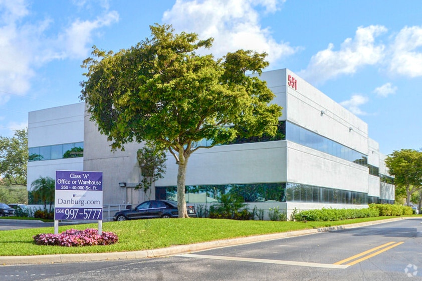 551 NW 77th St, Boca Raton, FL for lease - Building Photo - Image 2 of 15