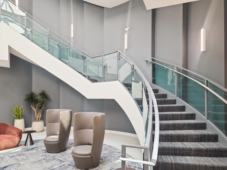 11400 Airport Rd, Everett, WA for lease - Building Photo - Image 3 of 10