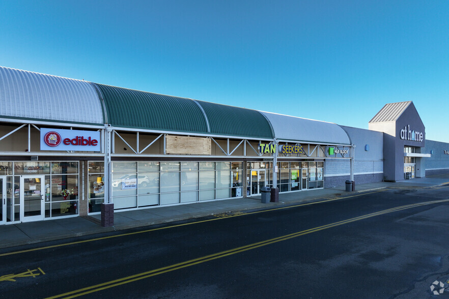 7900 McKnight Rd, Pittsburgh, PA for lease - Building Photo - Image 3 of 7