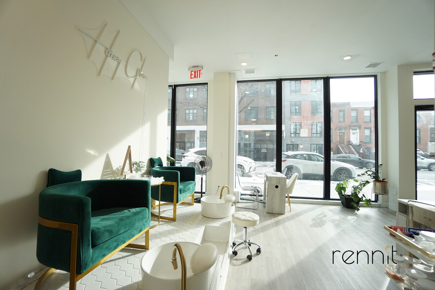 853 Lexington Ave, Brooklyn, NY for lease - Interior Photo - Image 1 of 18