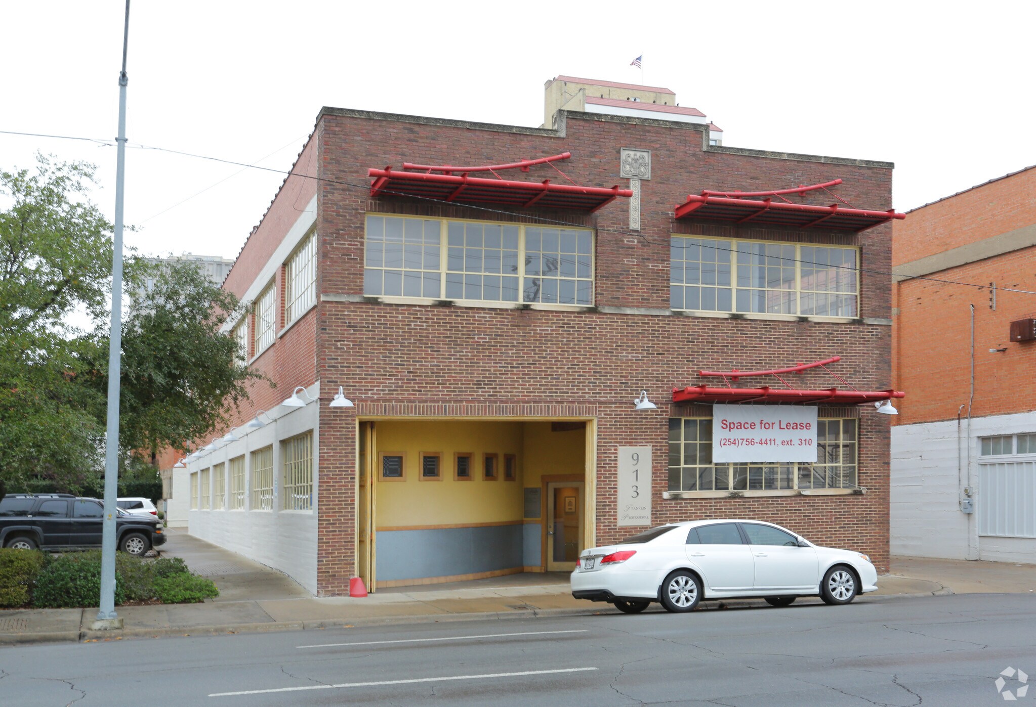 913 Franklin Ave, Waco, TX for sale Primary Photo- Image 1 of 1