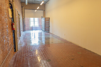 1108 E 30th St, Kansas City, MO for lease Interior Photo- Image 2 of 2