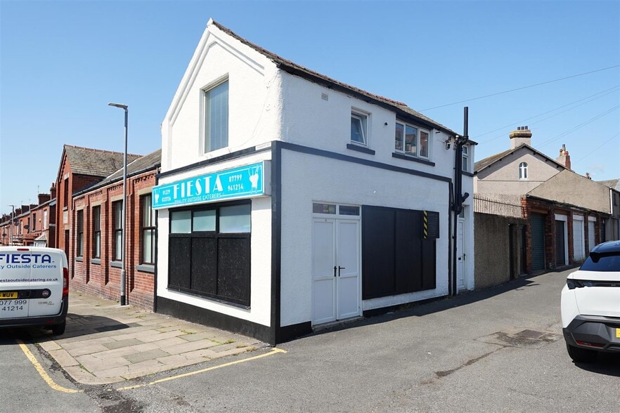 1a Hibbert Rd, Barrow In Furness for sale - Building Photo - Image 1 of 9