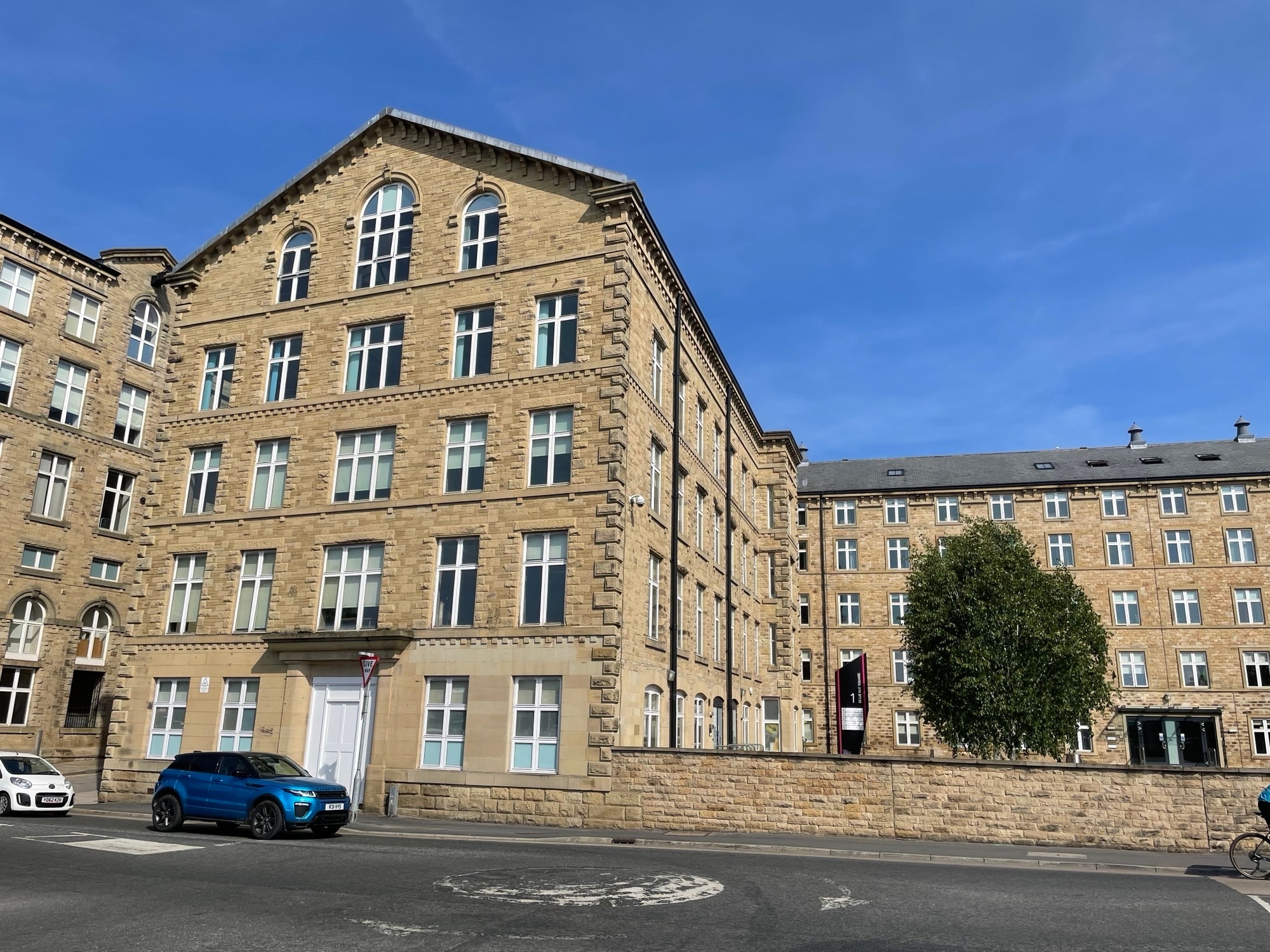 1 Broughton Road, Skipton for sale Primary Photo- Image 1 of 1