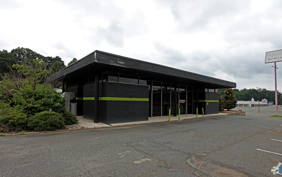 3750 E Independence Blvd, Charlotte, NC for sale - Primary Photo - Image 1 of 1