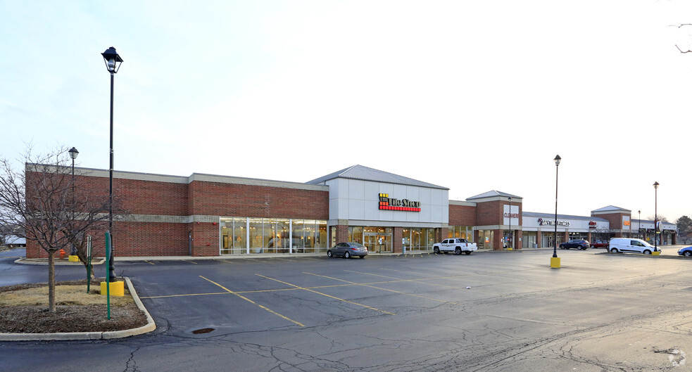 1267-1279 Rickert Dr, Naperville, IL for lease - Primary Photo - Image 1 of 3