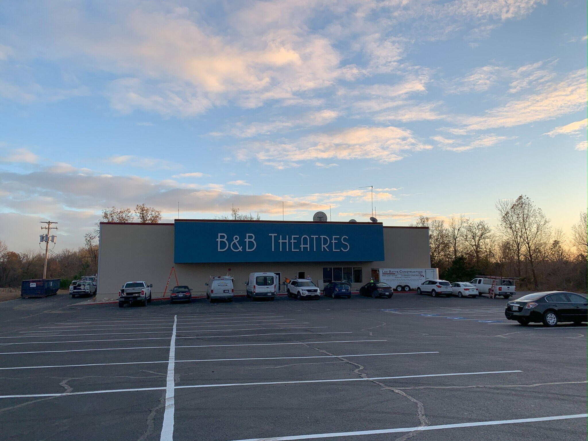 1601 Malcolm Mosby Dr, Neosho, MO for sale Primary Photo- Image 1 of 2