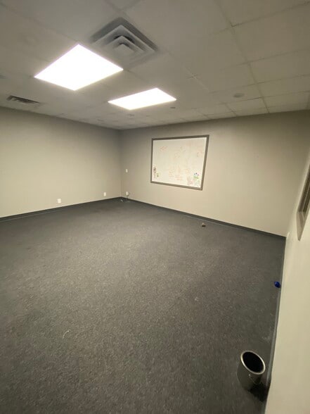 163 Business Park Dr, Lebanon, TN for lease - Building Photo - Image 3 of 29