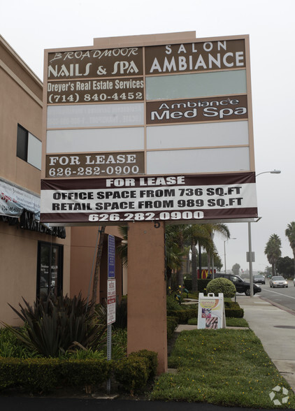 5075 Warner Ave, Huntington Beach, CA for lease - Building Photo - Image 3 of 9