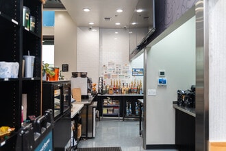 6507 W Loop 1604 N, San Antonio, TX for lease Interior Photo- Image 2 of 22