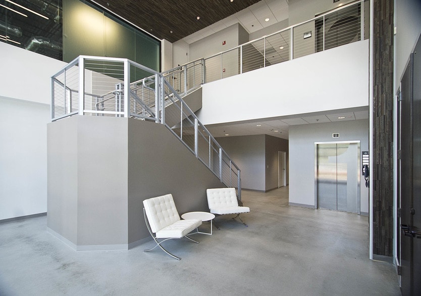 3567 Parkway Ln, Peachtree Corners, GA for sale - Lobby - Image 2 of 8