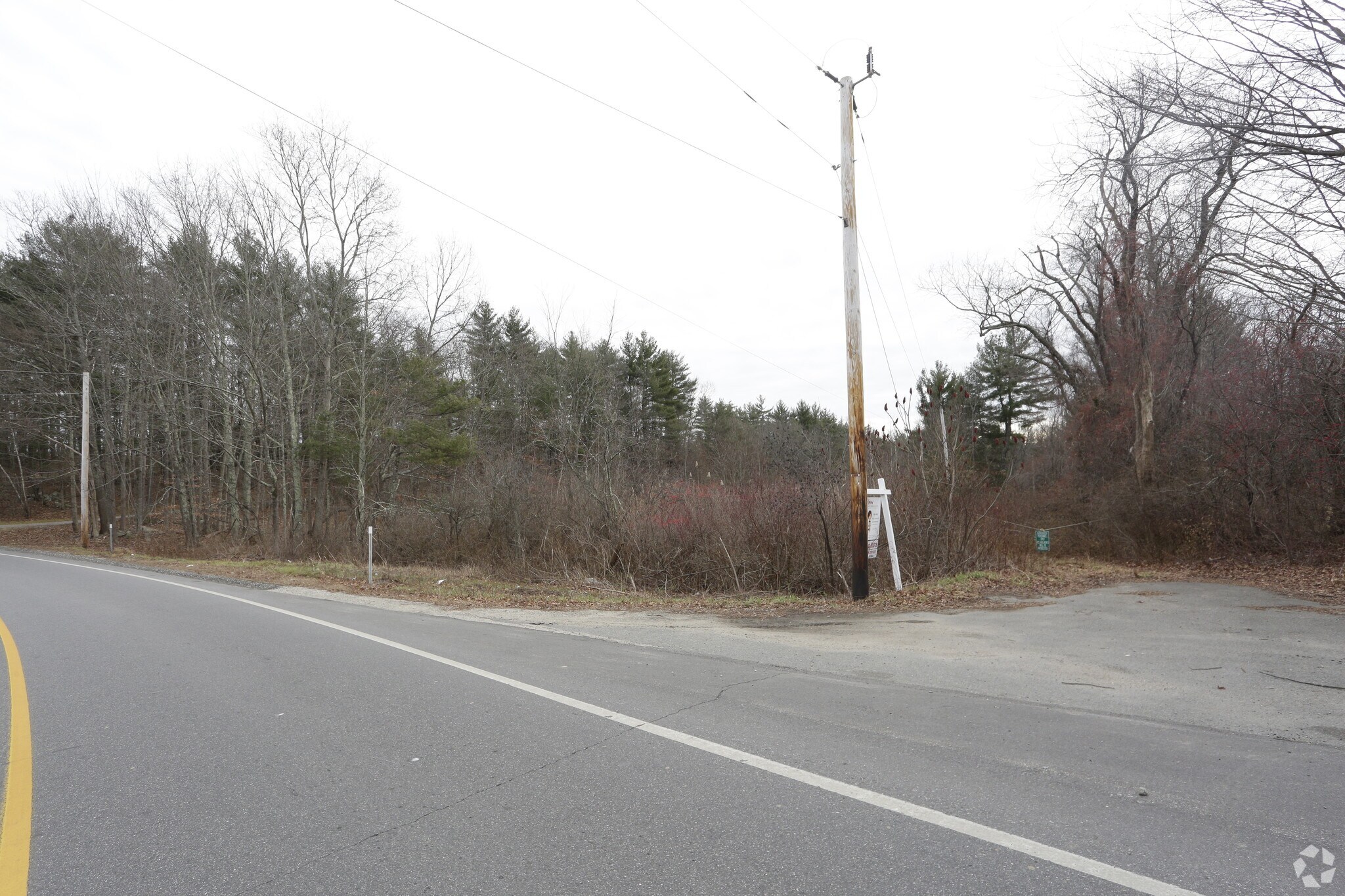 57 Exeter Rd, Kingston, NH for sale Building Photo- Image 1 of 1