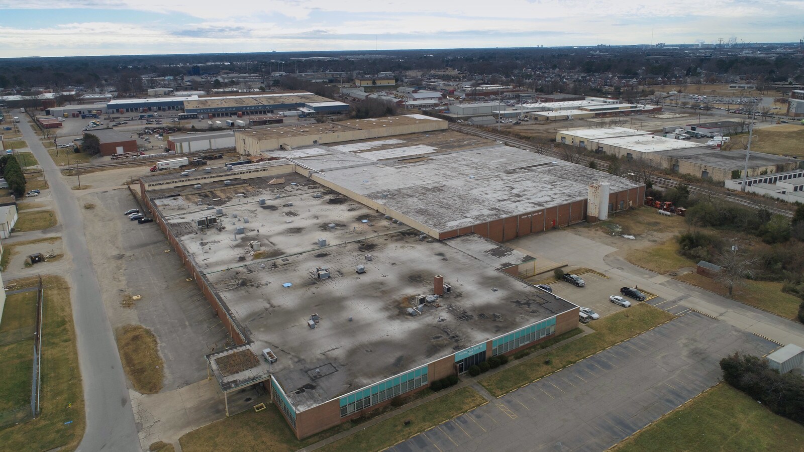 3321 E Princess Anne Rd, Norfolk, VA, 23502 Manufacturing Property