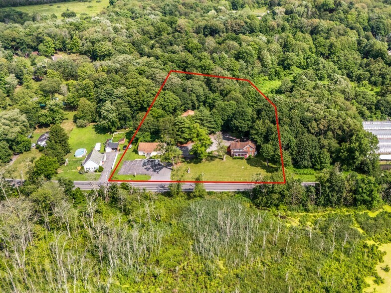 230 Salt Point Tpke, Poughkeepsie, NY for sale - Building Photo - Image 1 of 1