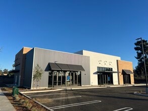 485 Hacienda Dr, Vista, CA for lease Building Photo- Image 1 of 1