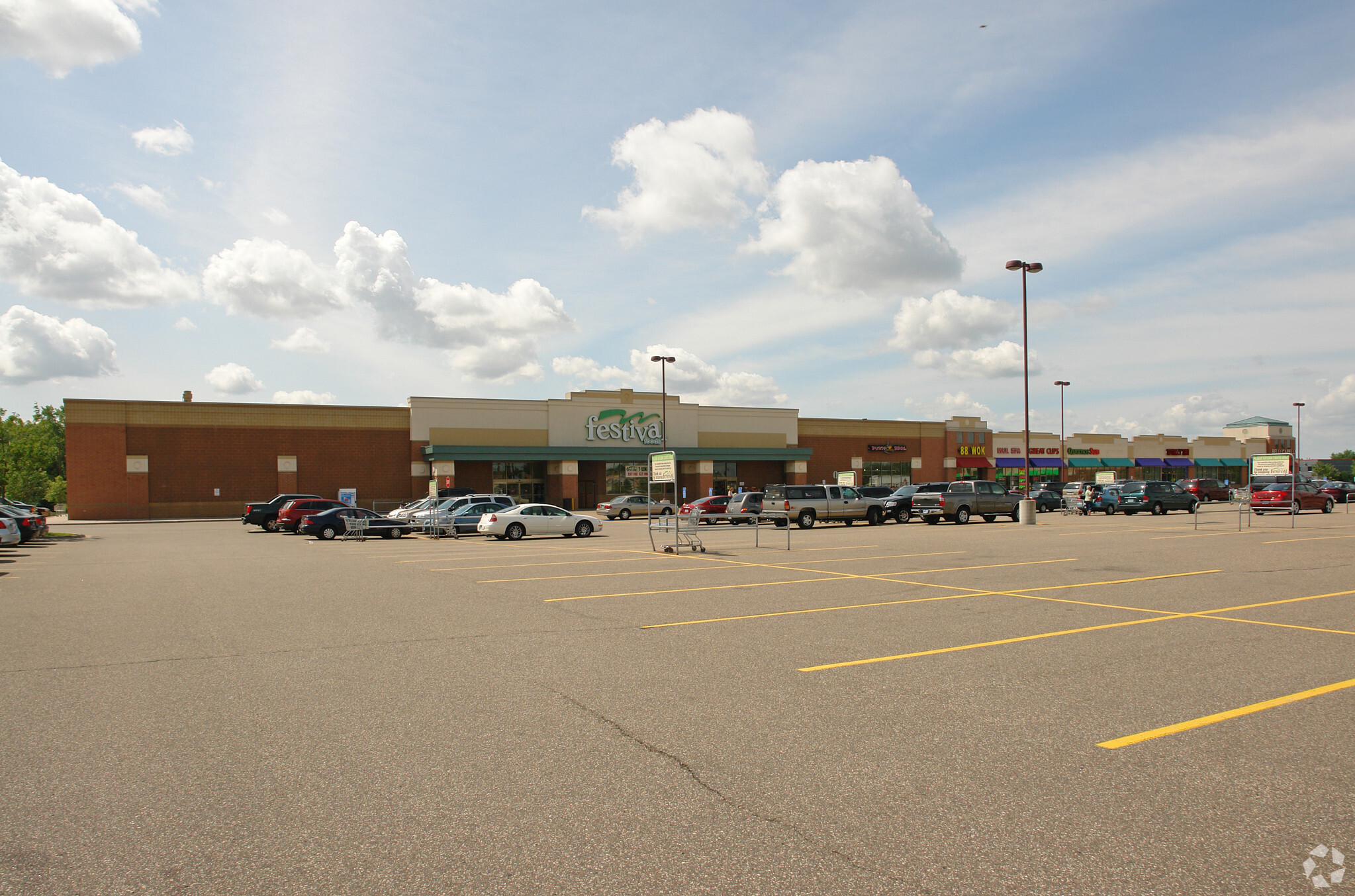 2218-2279 NW Bunker Lake Blvd, Andover, MN for lease Primary Photo- Image 1 of 6