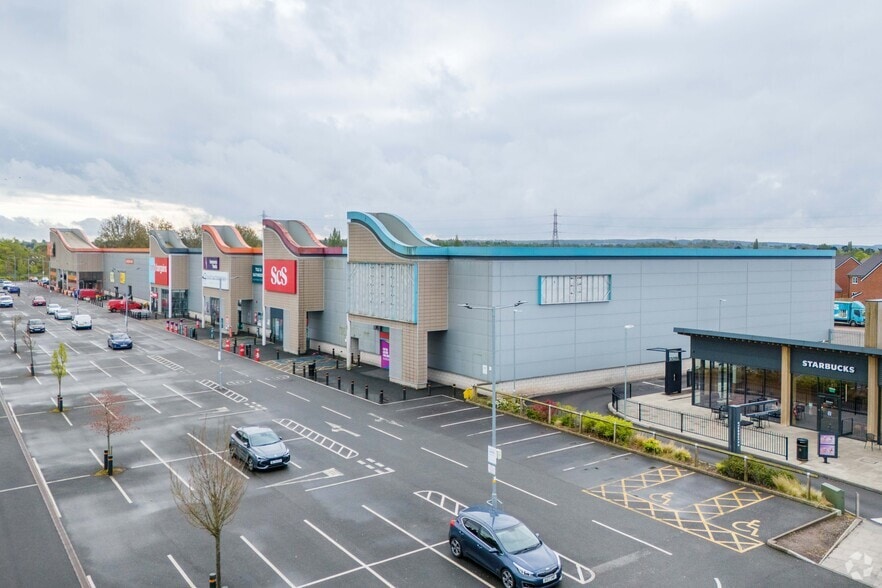 Lichfield Rd, Stafford for lease - Primary Photo - Image 1 of 2