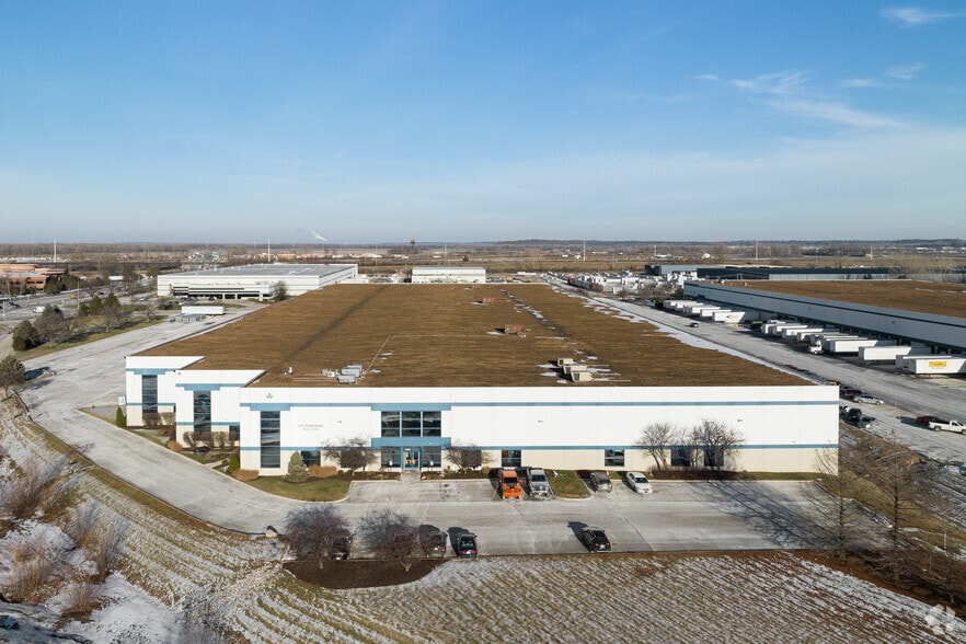 13886-13890 Corporate Woods Trl, Bridgeton, MO for lease - Building Photo - Image 2 of 6