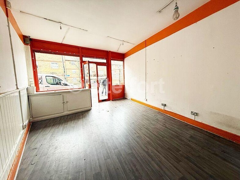 New Cross Rd, London for lease - Building Photo - Image 3 of 11