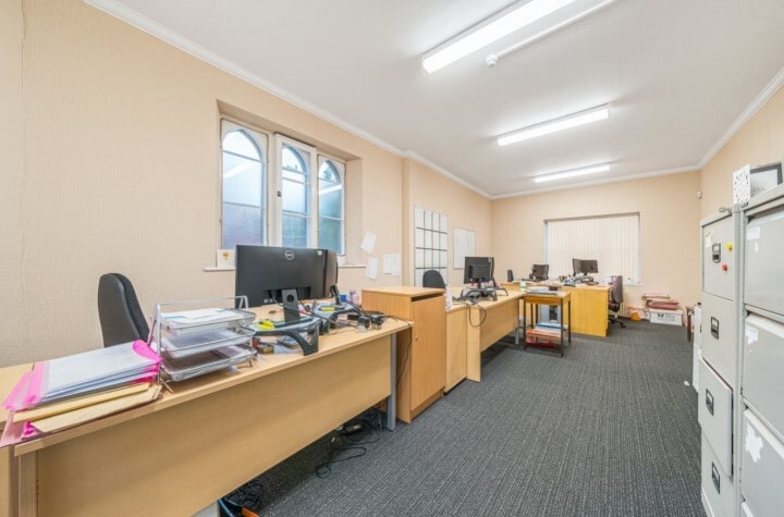 27-31 Northgate, Sleaford for lease - Interior Photo - Image 2 of 5