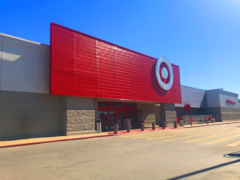 4211 S Lamar Blvd, Austin, TX 78704 Lakehills Plaza