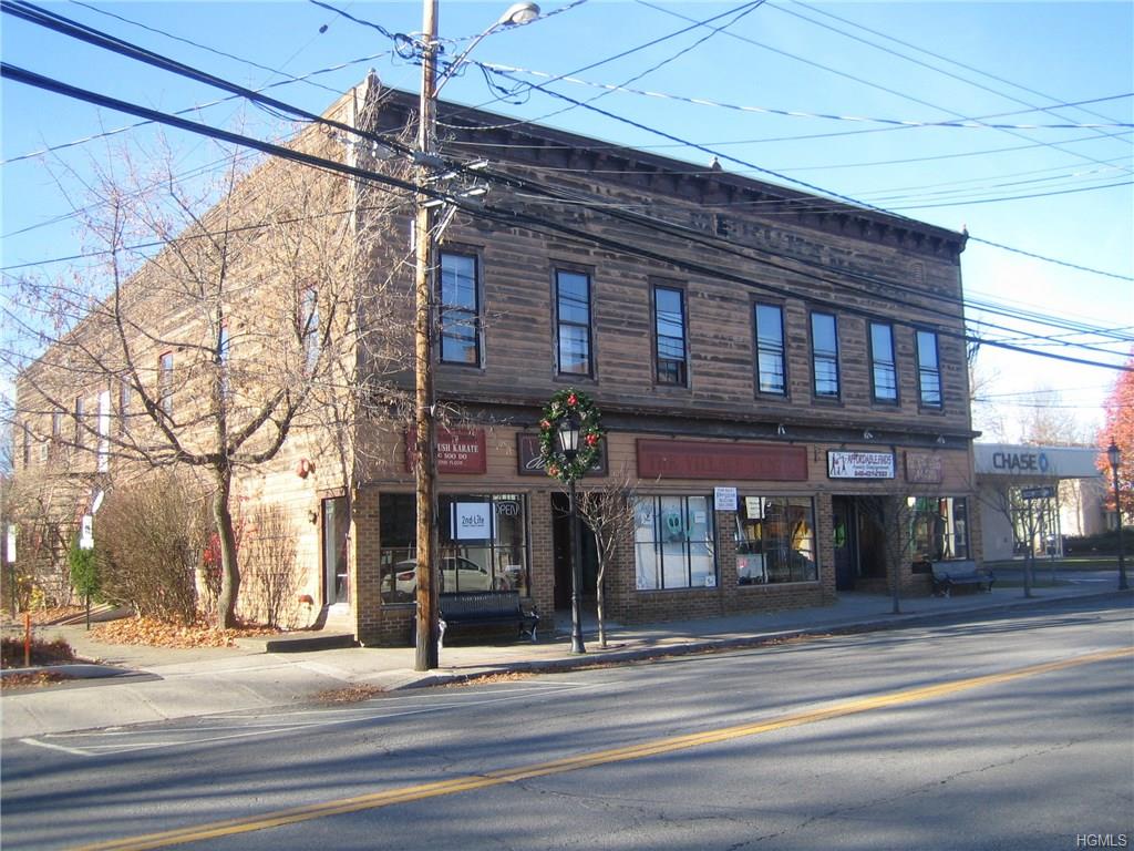65 Main St, Pine Bush, NY 12566