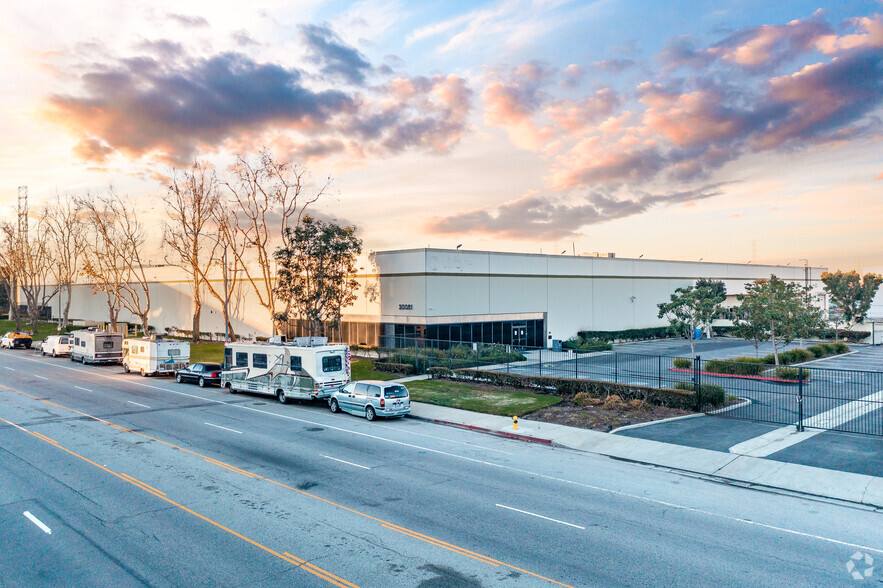 20101 S Vermont Ave, Torrance, CA for lease - Building Photo - Image 1 of 8