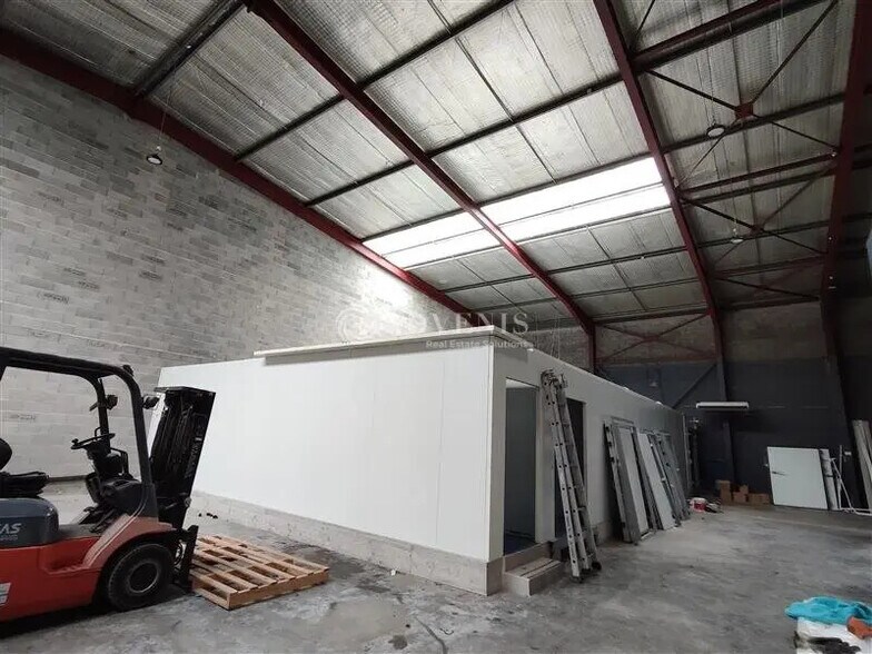 Industrial in Sète for lease - Interior Photo - Image 2 of 5