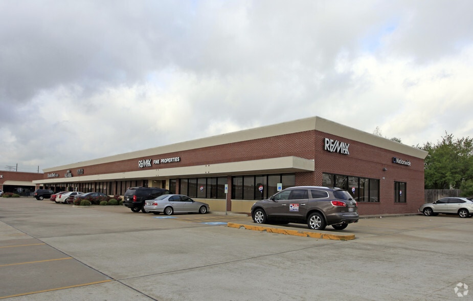 4550-4680 Highway 6, Sugar Land, TX for lease - Building Photo - Image 2 of 33