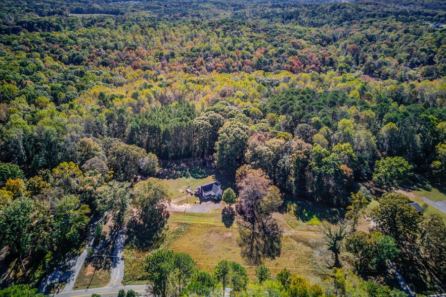 6801 Frix Rd, Cumming, GA for sale - Building Photo - Image 2 of 23