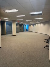 600 N Buffalo Grove Rd, Buffalo Grove, IL for lease Interior Photo- Image 2 of 7