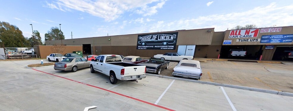 11950 Perry Rd, Houston, TX for lease - Building Photo - Image 2 of 7