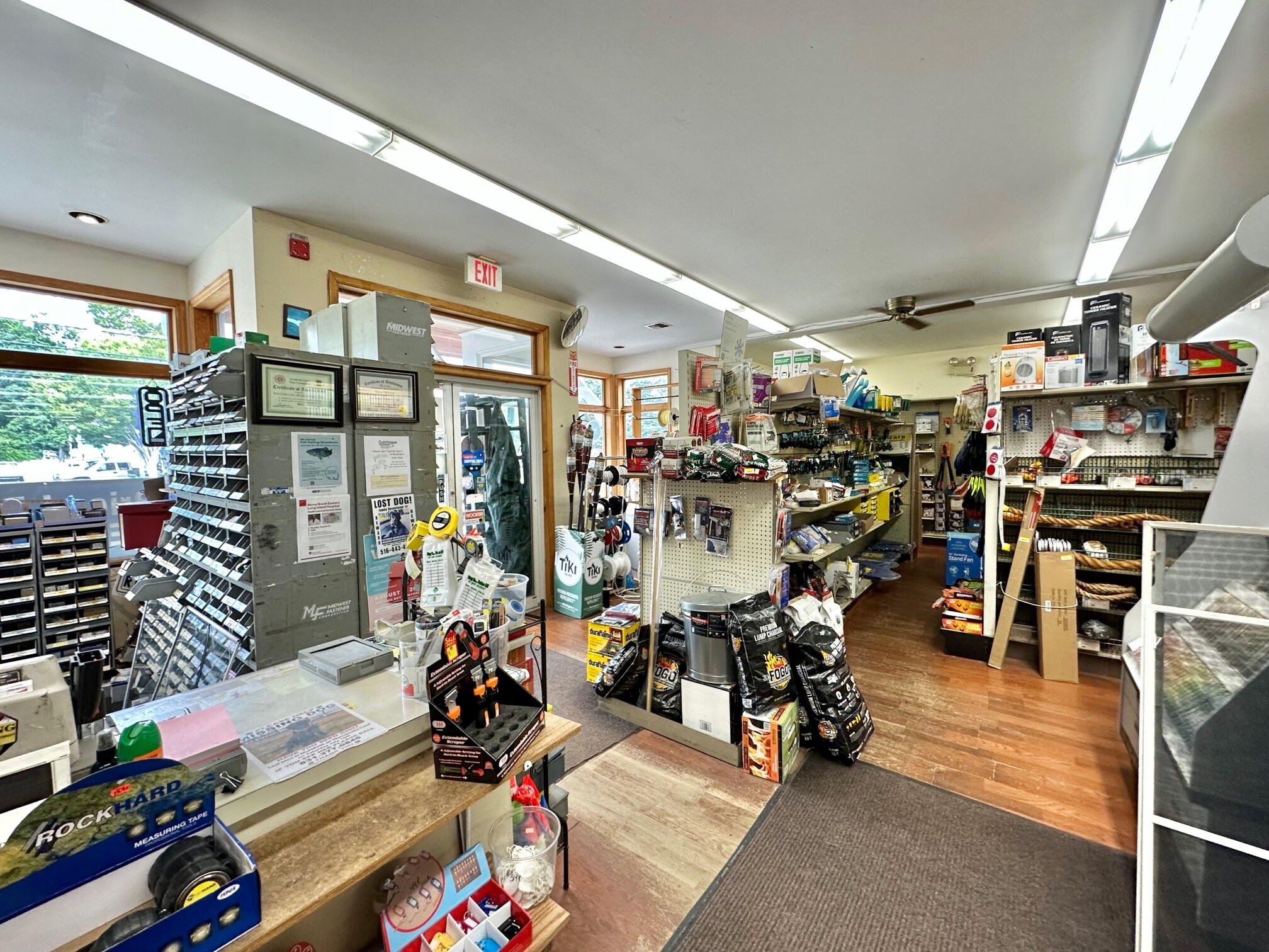 28970 Main Rd, Cutchogue, NY 11935 Retail for Sale