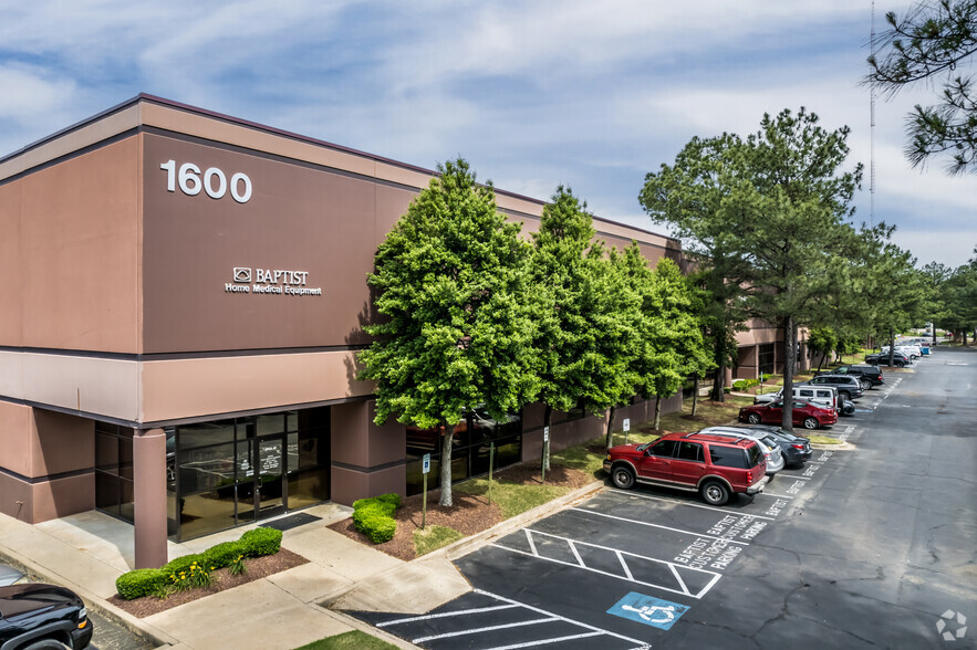 1600 Century Ctr, Memphis, TN for lease - Primary Photo - Image 1 of 6