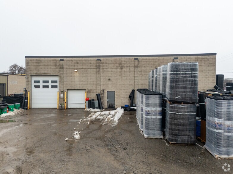 480 Grays Rd, Hamilton, ON for sale - Building Photo - Image 2 of 2