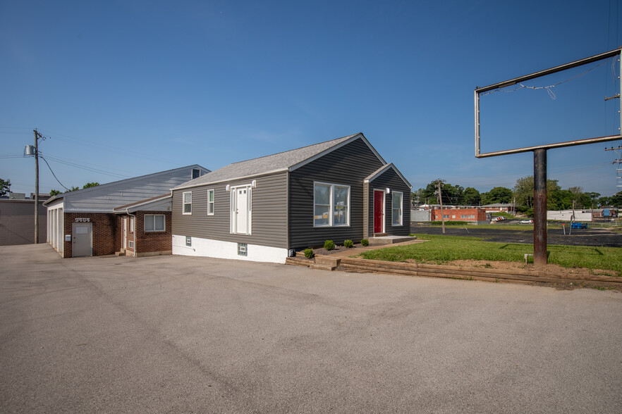 9464 Page Ave, Saint Louis, MO for sale - Building Photo - Image 1 of 1