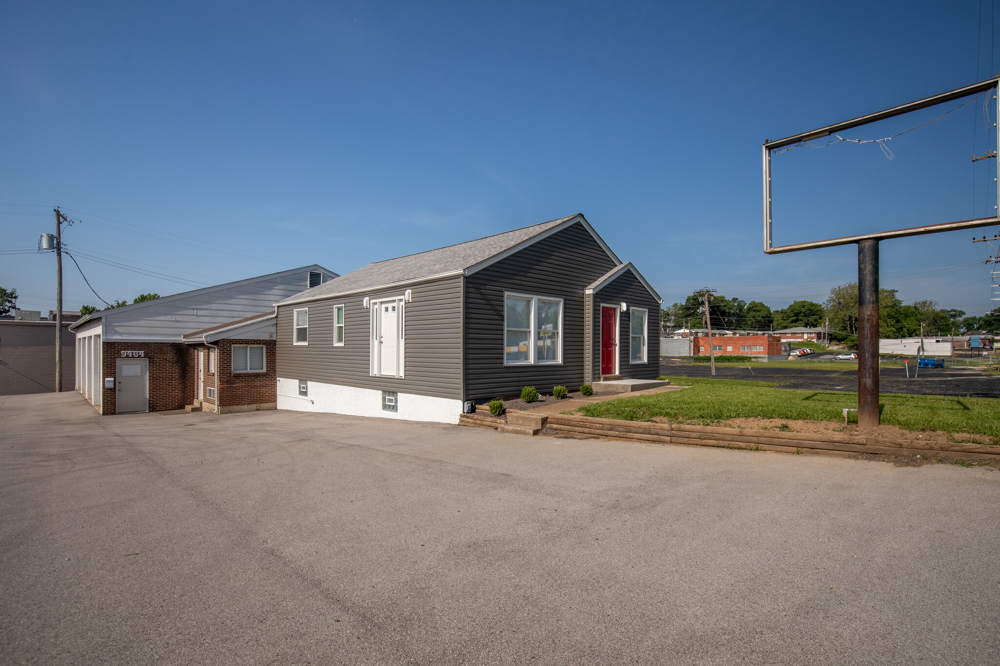 9464 Page Ave, Saint Louis, MO for sale Building Photo- Image 1 of 1