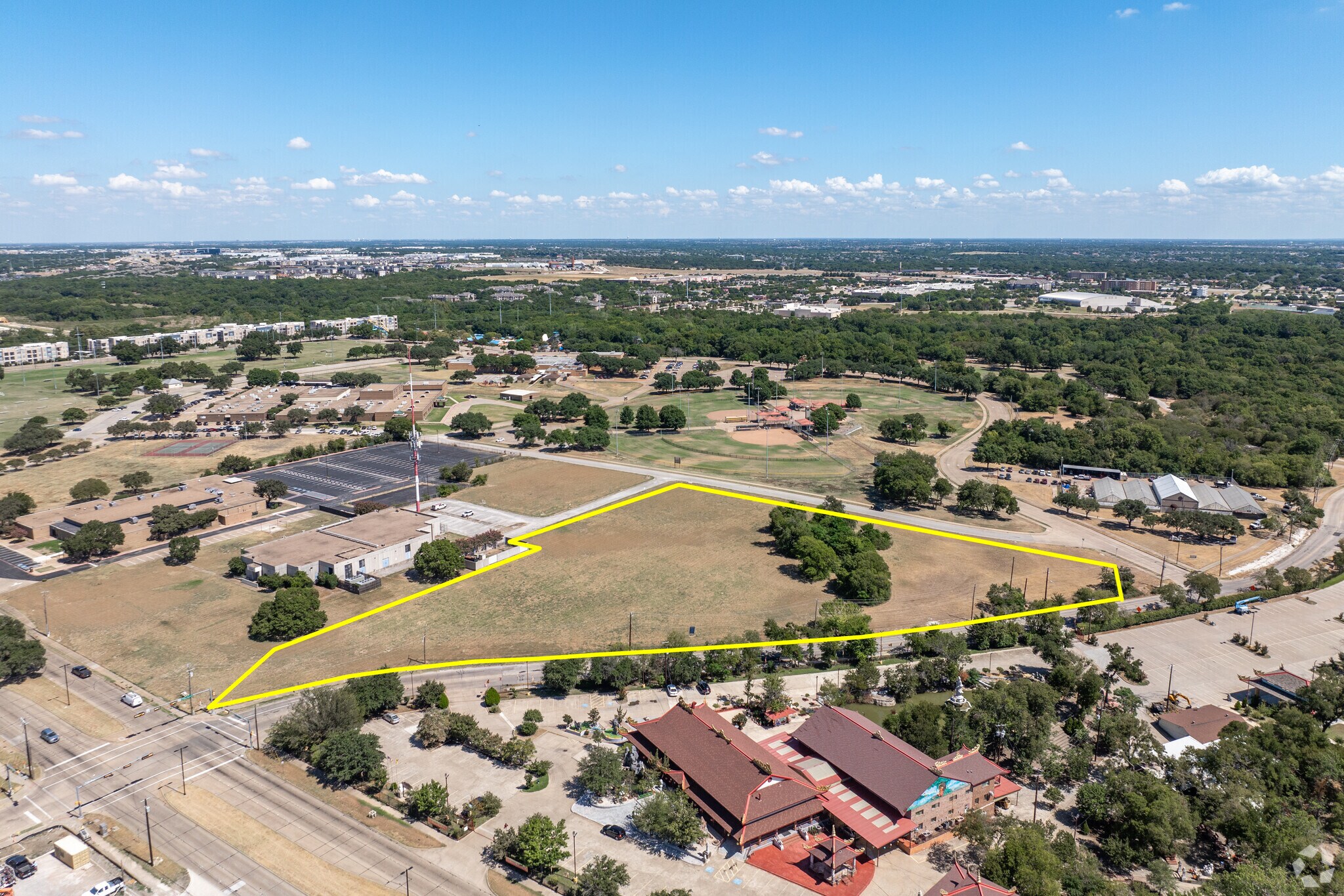 1613 Apollo Rd, Garland, TX for sale Primary Photo- Image 1 of 1