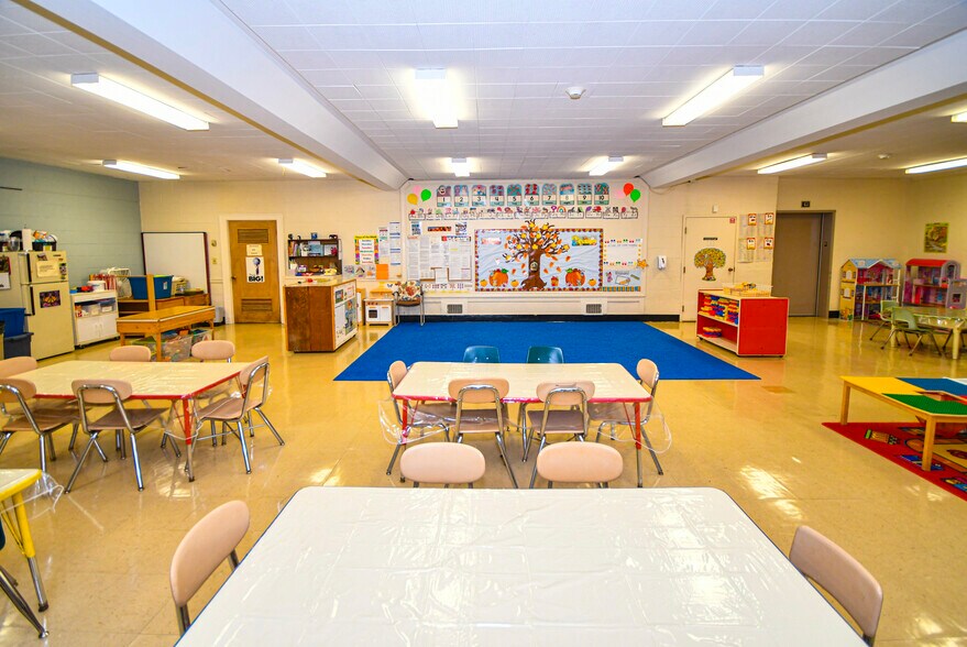 41 Central St, Andover, MA 01810 Multipurpose Room South Church