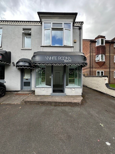 31 Broad Ln, Wolverhampton for sale Primary Photo- Image 1 of 1