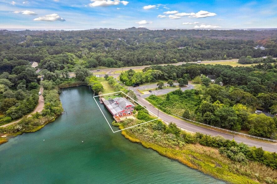 5 Inlet Rd W, Southampton, NY for lease - Aerial - Image 3 of 27