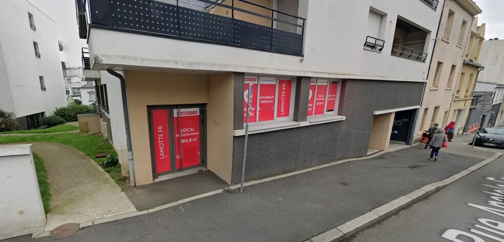 Office in Brest for sale - Building Photo - Image 1 of 3