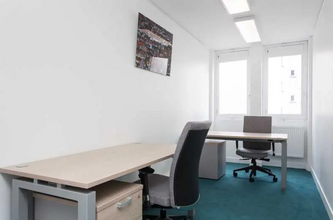 Coworking Space in Paris for lease Interior Photo- Image 1 of 4